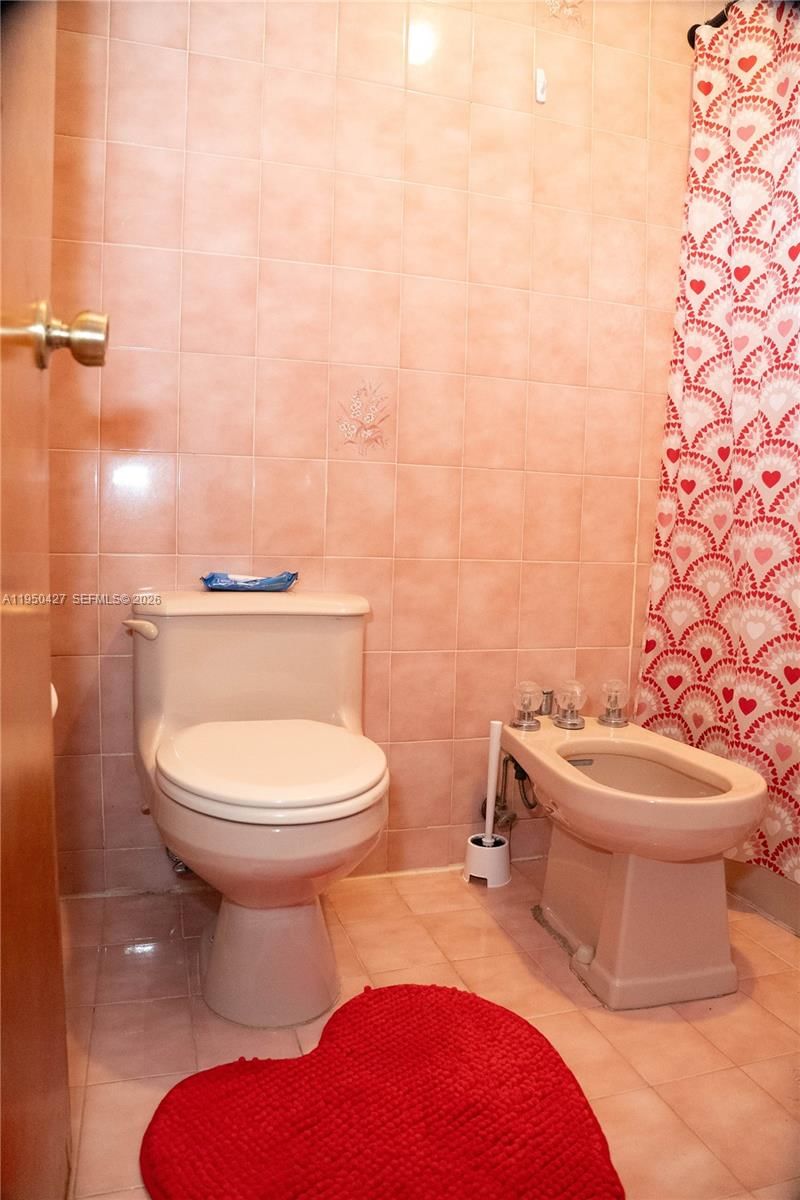 Real estate property located at 3700 139th Ave, Miami-dade, Bird Villas Sub 1st Addn, Miami, FL