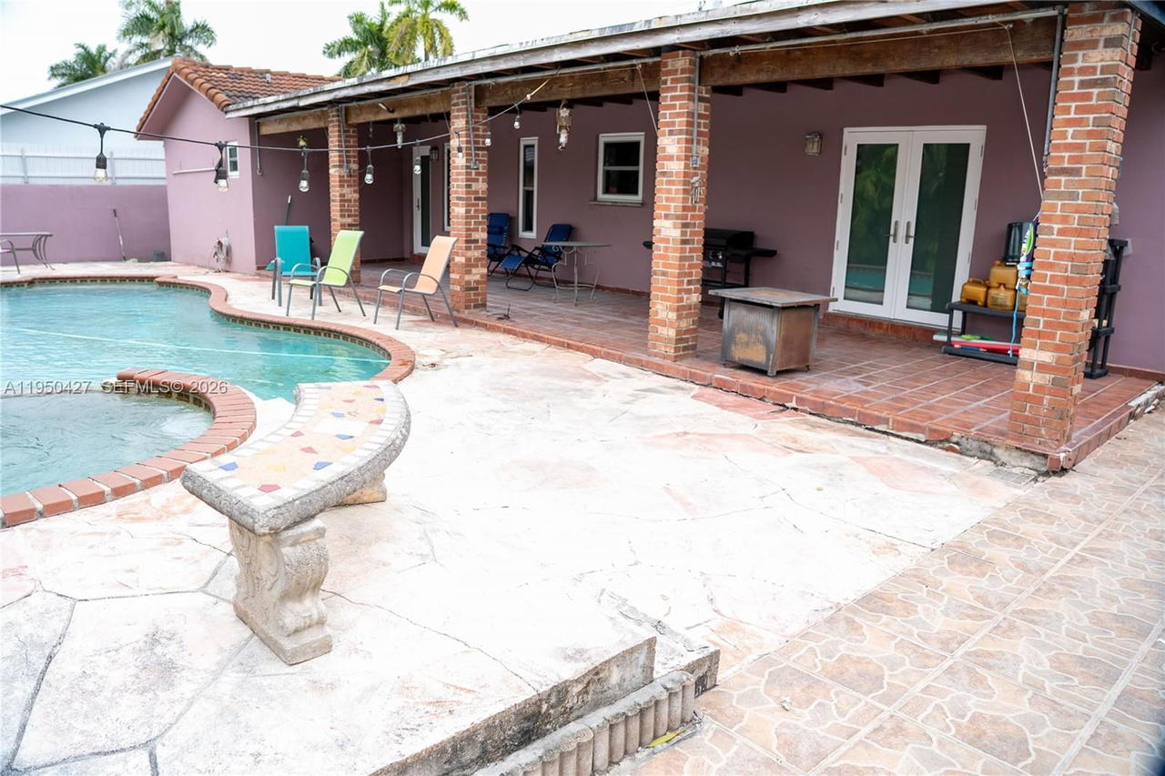 Real estate property located at 3700 139th Ave, Miami-dade, Bird Villas Sub 1st Addn, Miami, FL