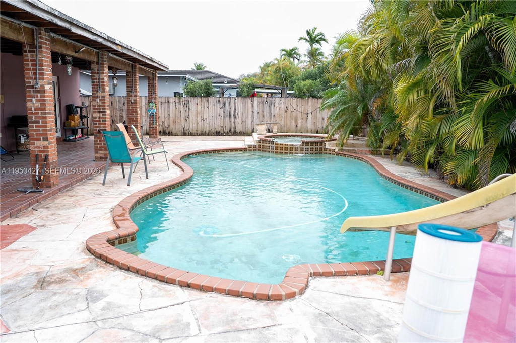 Real estate property located at 3700 139th Ave, Miami-dade, Bird Villas Sub 1st Addn, Miami, FL