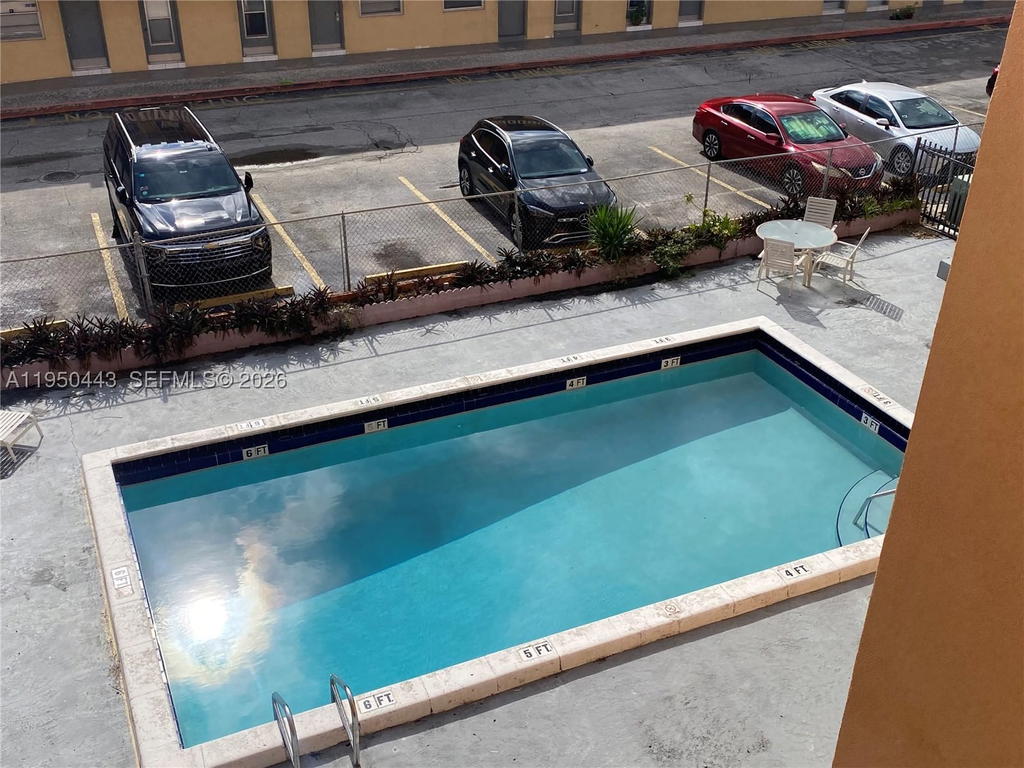 Real estate property located at 295 72nd Ave #304, Miami-dade, Lago Condo, Miami, FL