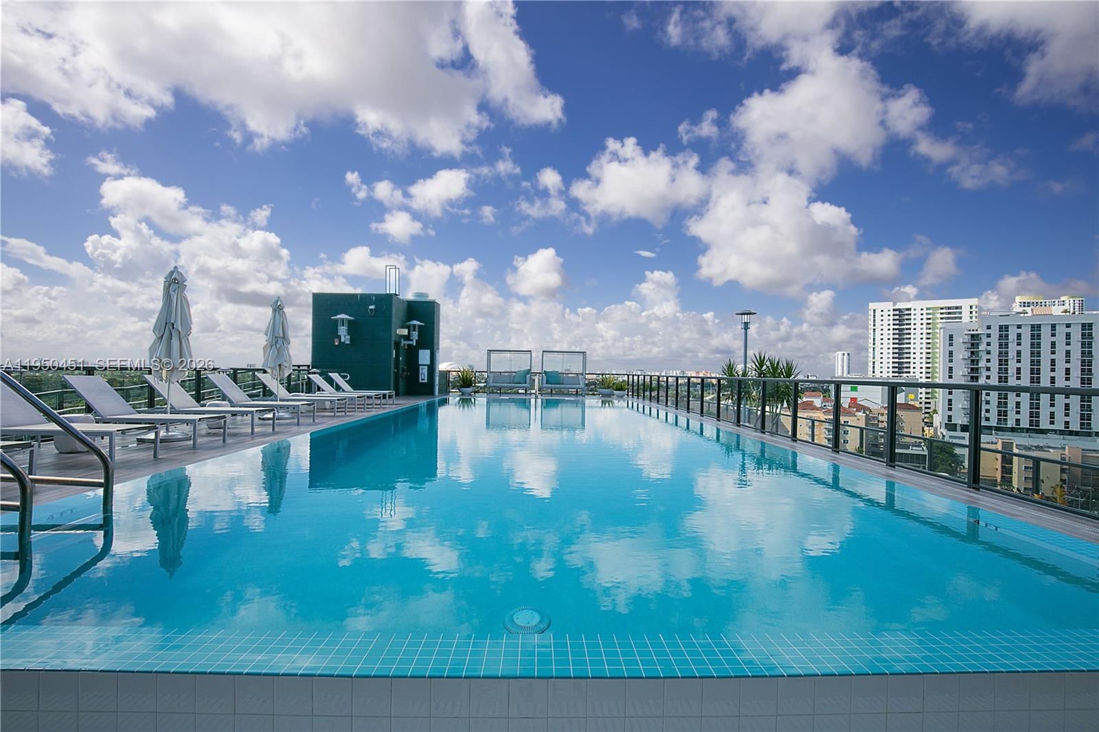 Real estate property located at 201 17th Rd #303, Miami-dade, Cassa Brickell Condo, Miami, FL