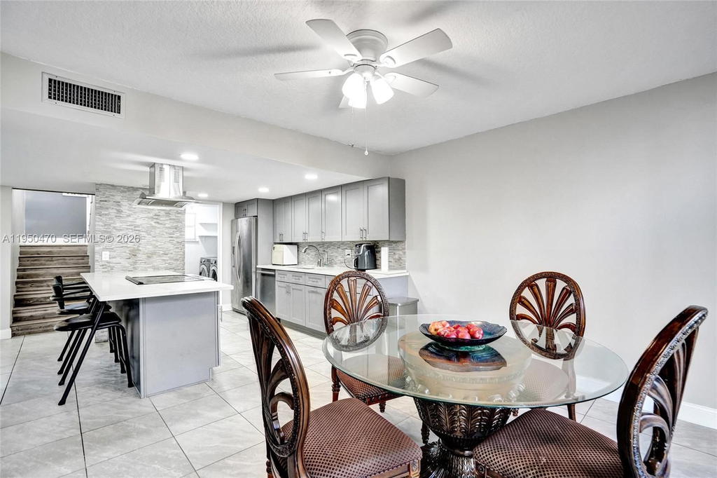 Real estate property located at 9451 Live Oak Pl #102, Broward, Live Oak Condo Ten, Davie, FL