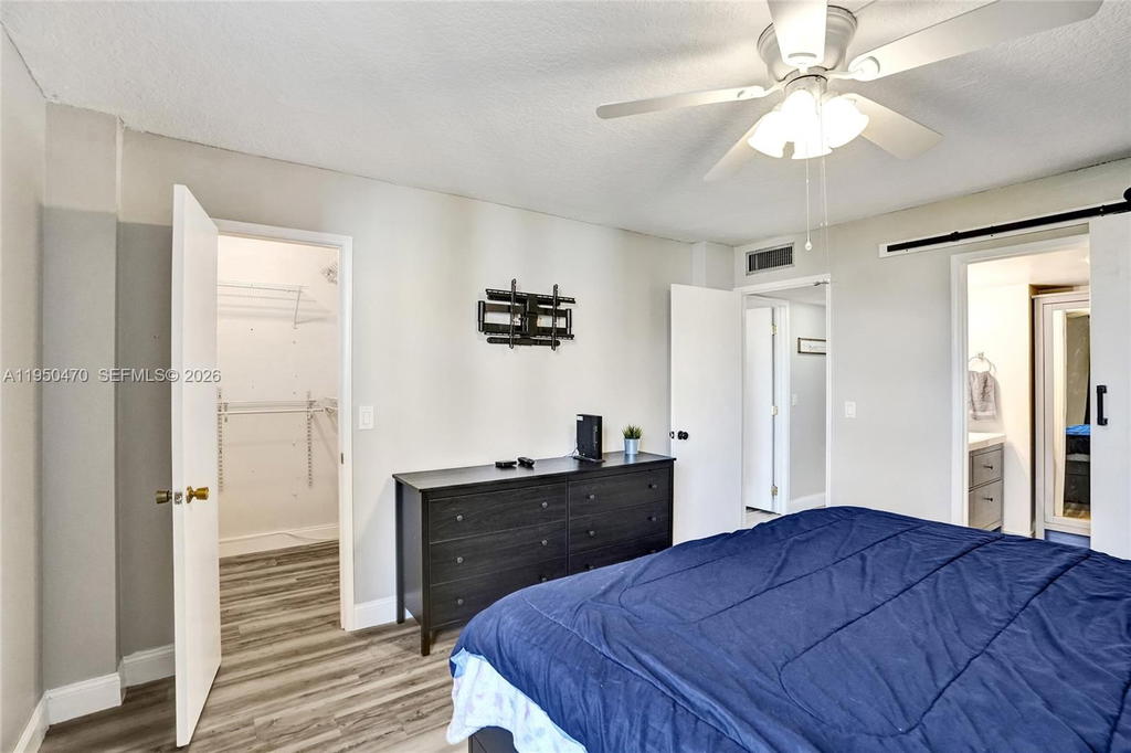Real estate property located at 9451 Live Oak Pl #102, Broward, Live Oak Condo Ten, Davie, FL