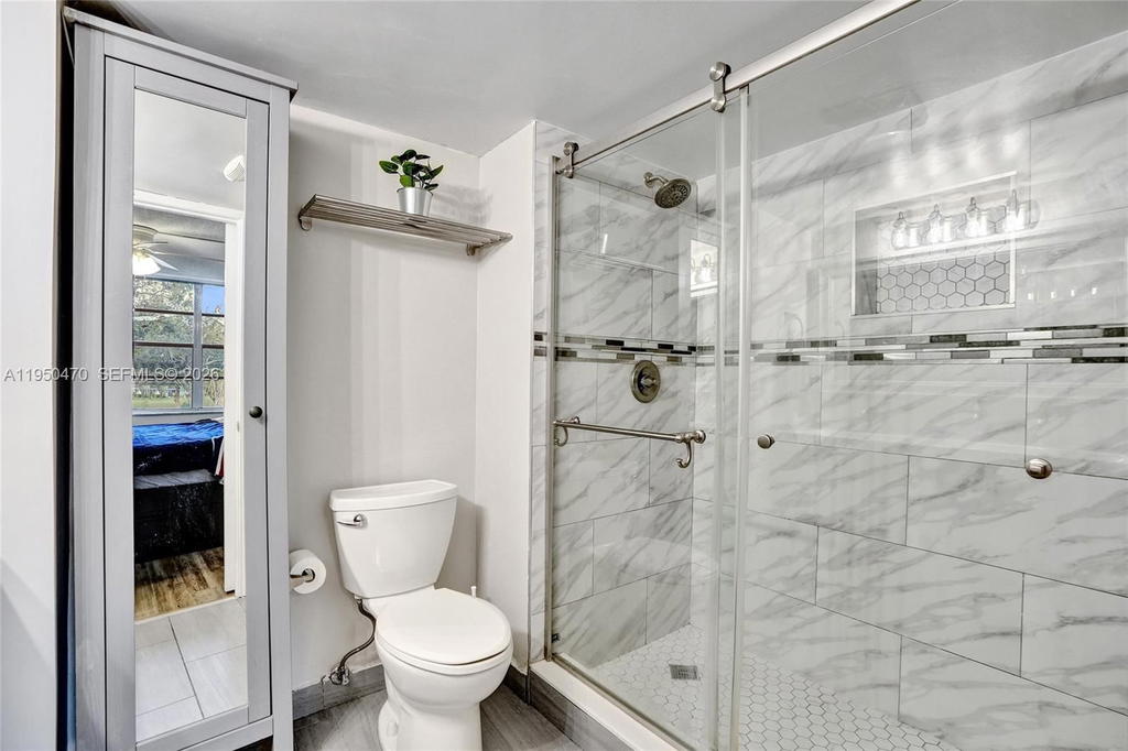 Real estate property located at 9451 Live Oak Pl #102, Broward, Live Oak Condo Ten, Davie, FL