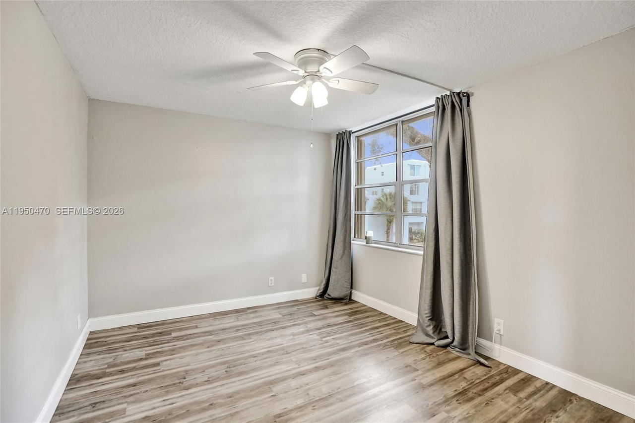 Real estate property located at 9451 Live Oak Pl #102, Broward, Live Oak Condo Ten, Davie, FL