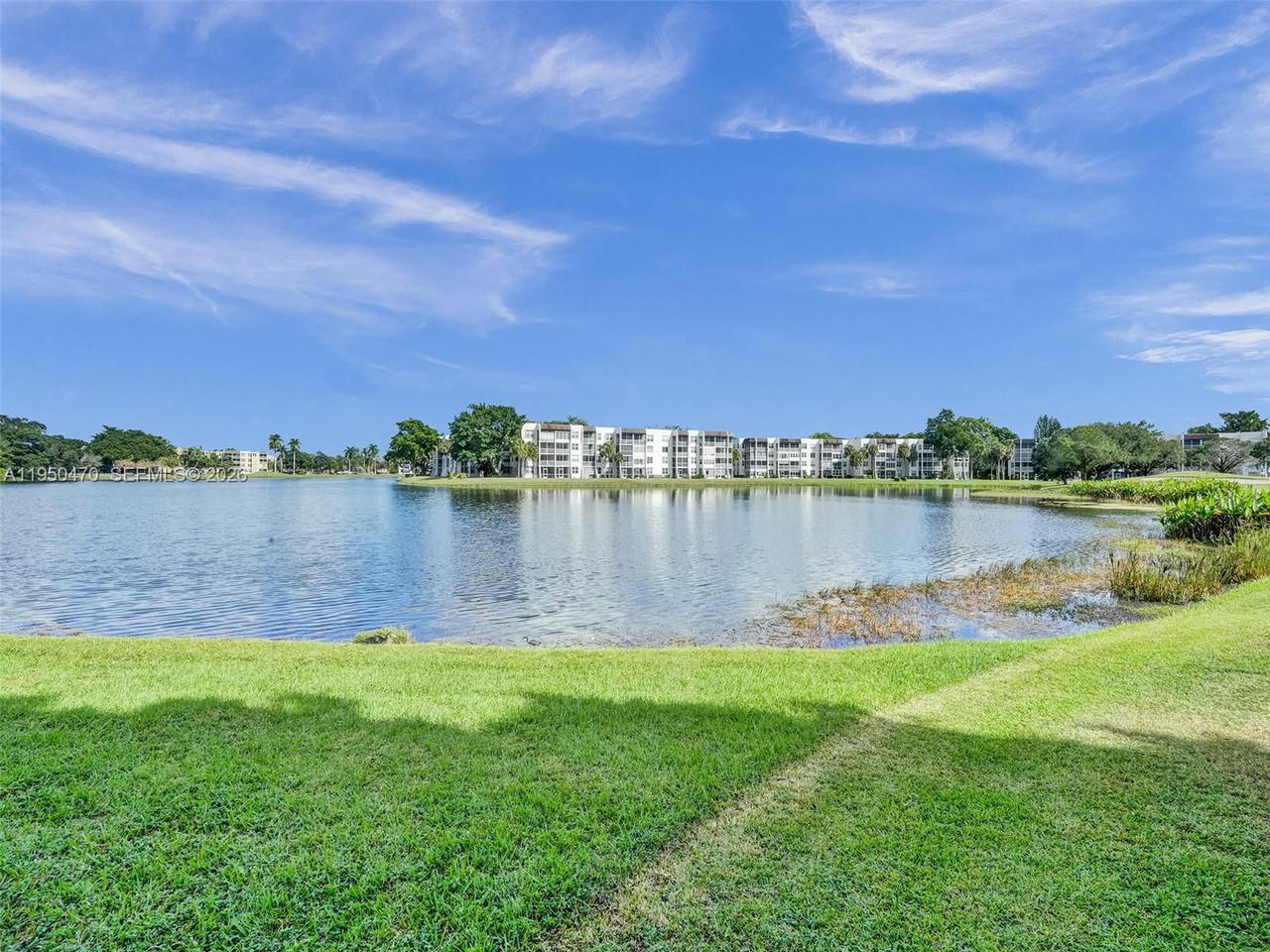 Real estate property located at 9451 Live Oak Pl #102, Broward, Live Oak Condo Ten, Davie, FL