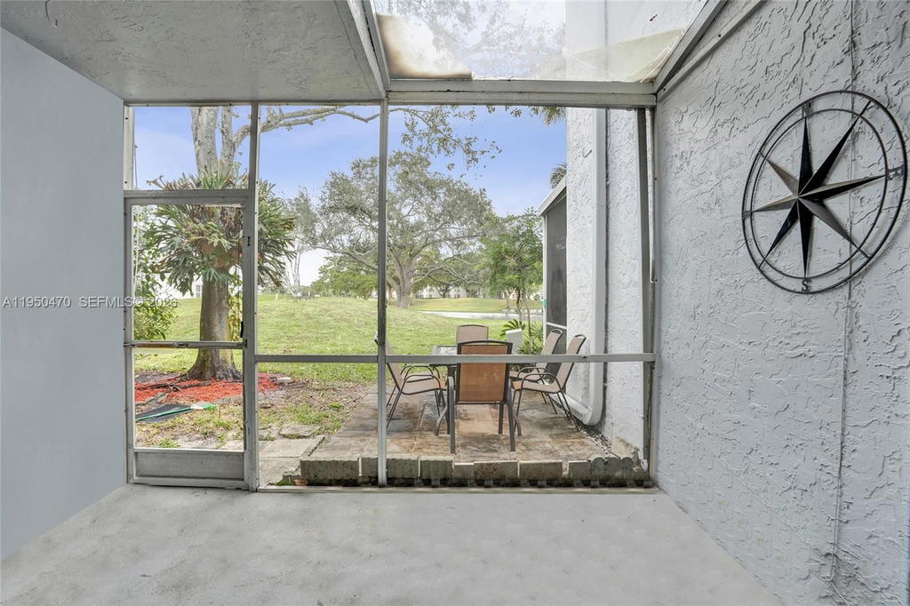 Real estate property located at 9451 Live Oak Pl #102, Broward, Live Oak Condo Ten, Davie, FL