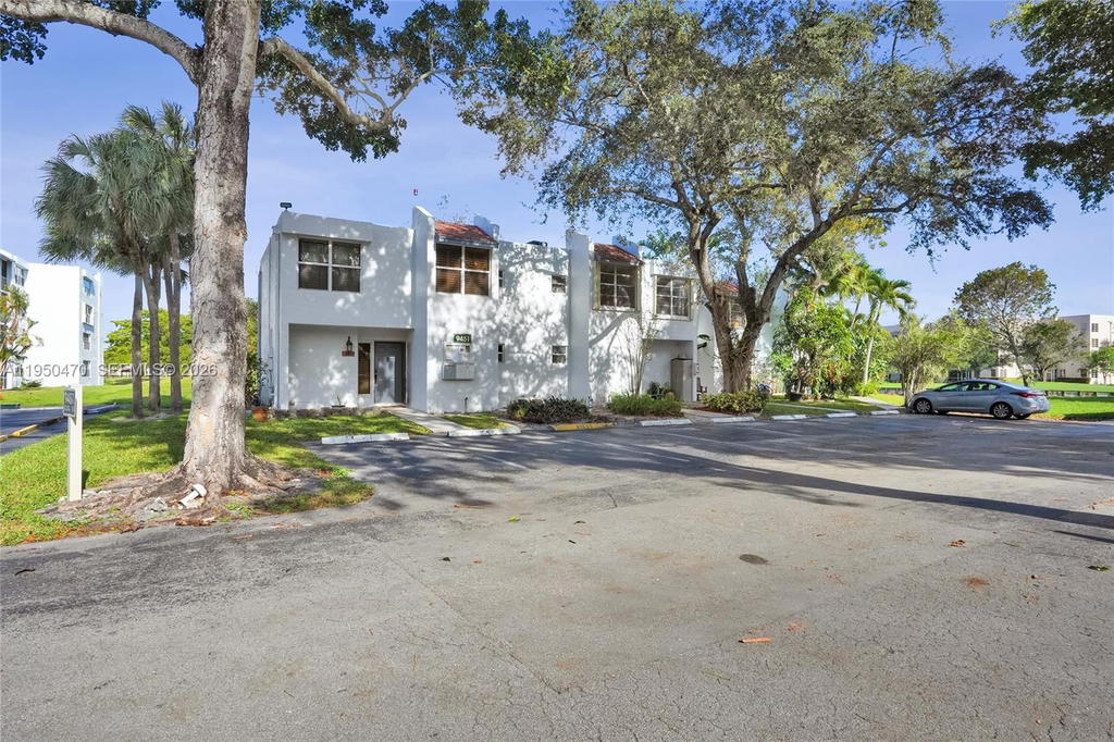 Real estate property located at 9451 Live Oak Pl #102, Broward, Live Oak Condo Ten, Davie, FL