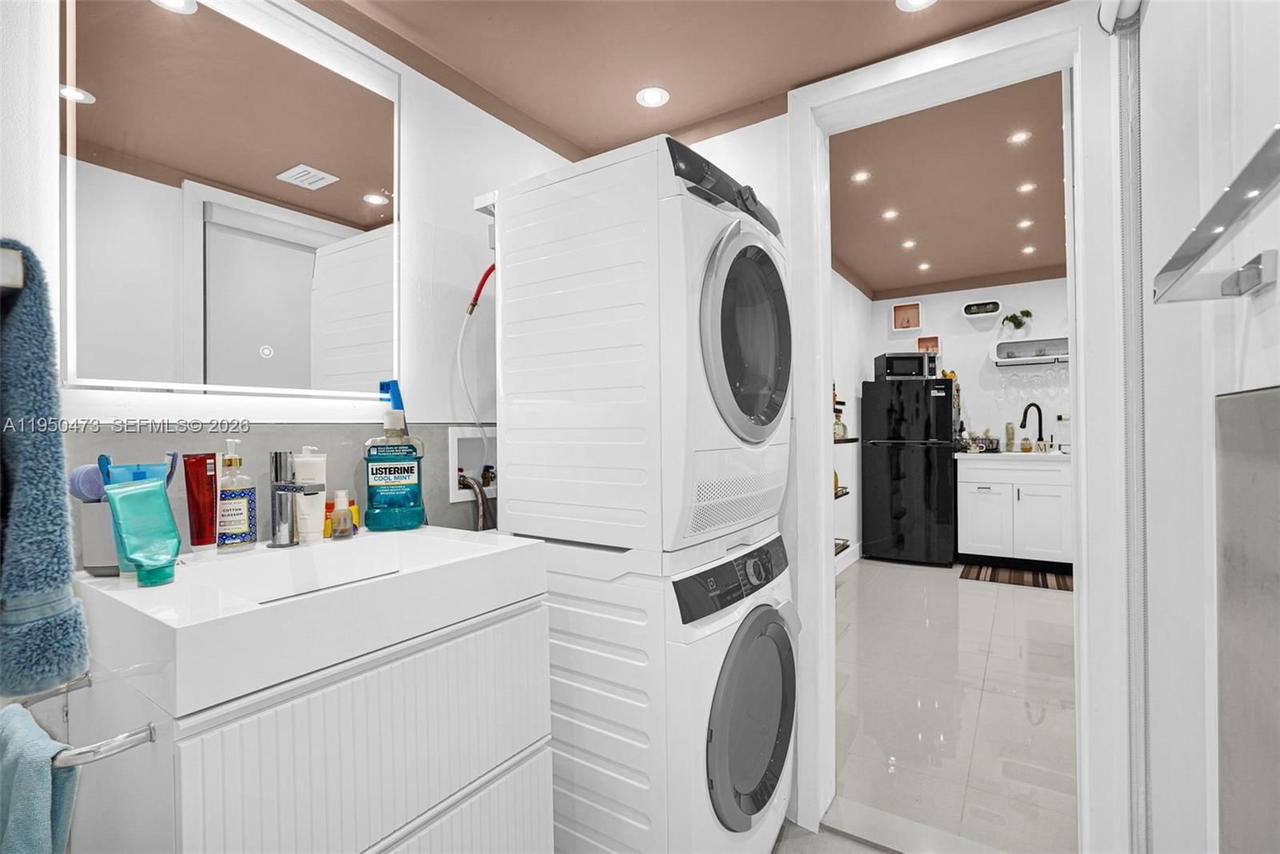 Real estate property located at 7401 82nd St #202S, Miami-dade, Silver Palms At Dadeland, Miami, FL