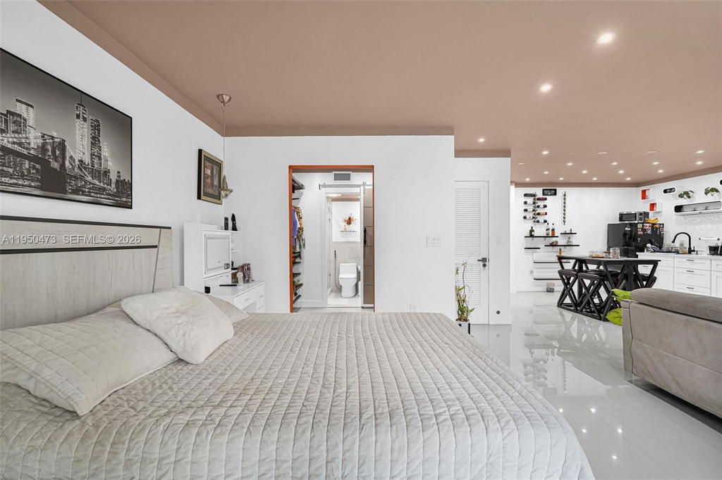 Real estate property located at 7401 82nd St #202S, Miami-dade, Silver Palms At Dadeland, Miami, FL