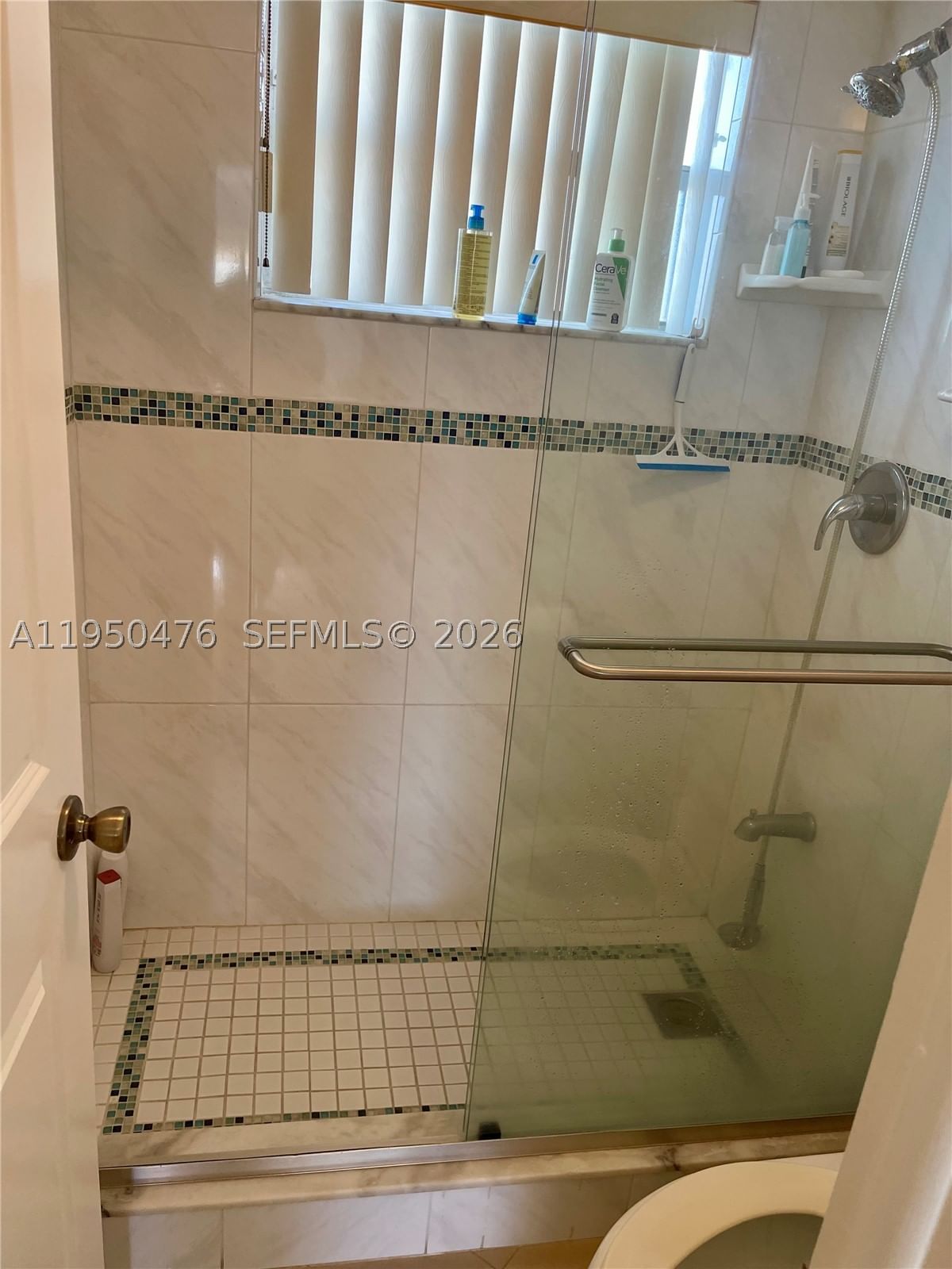 Real estate property located at 3940 42nd Ave #319, Broward, Topaz South Condo, Lauderdale Lakes, FL