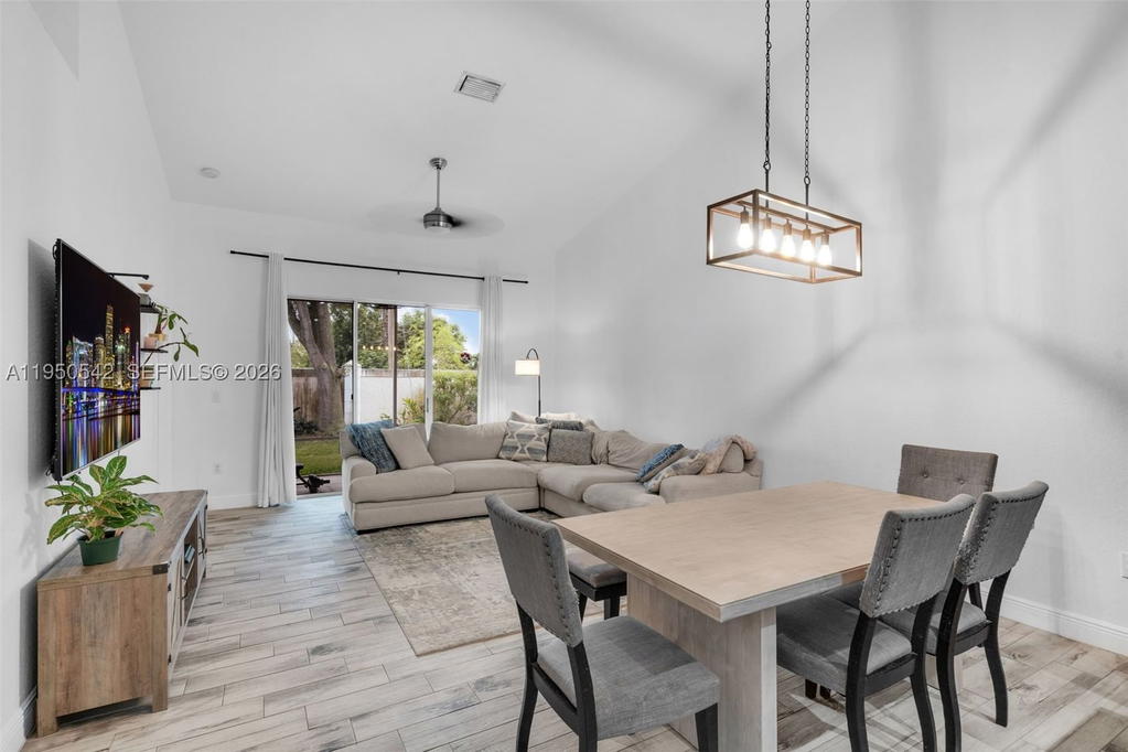 Real estate property located at 7980 Aragon Blvd #2, Broward, Regency Homes At Sunrise, Sunrise, FL