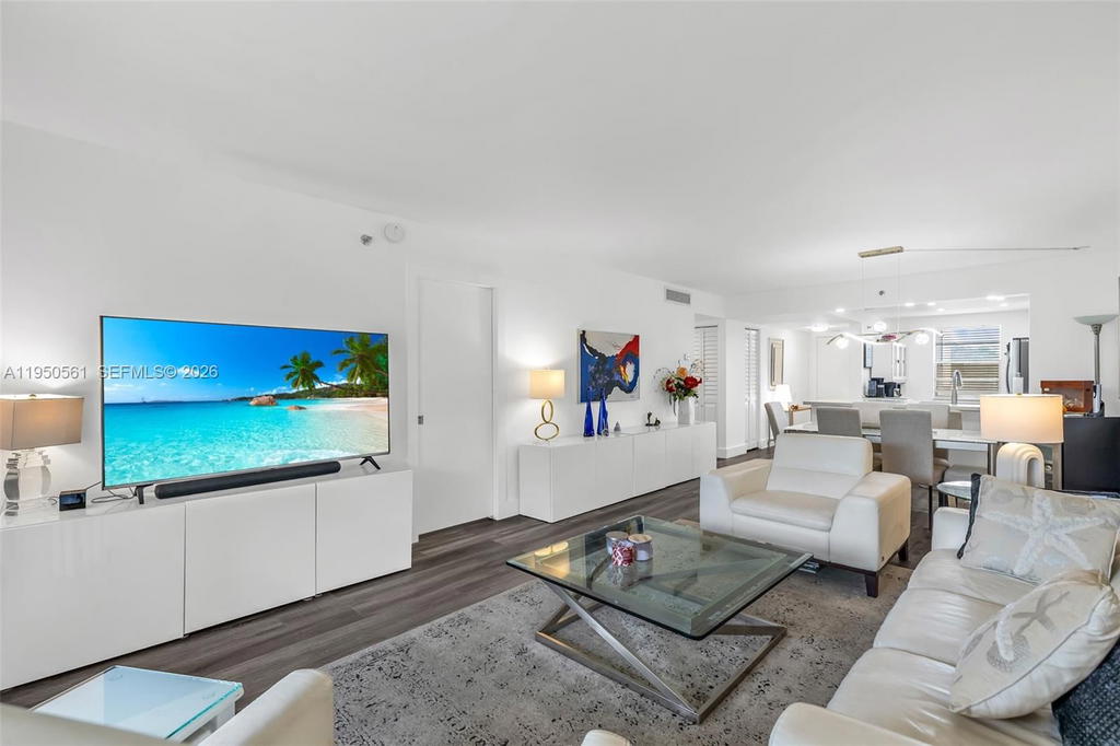Real estate property located at 3910 Inverrary Blvd #503-B, Broward, 18th Hole At Inverrary Co, Lauderhill, FL
