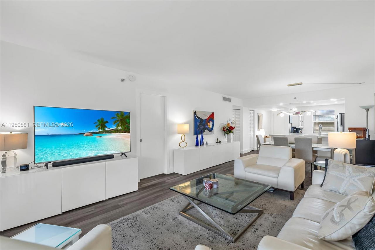 Real estate property located at 3910 Inverrary Blvd #503-B, Broward, 18th Hole At Inverrary Co, Lauderhill, FL