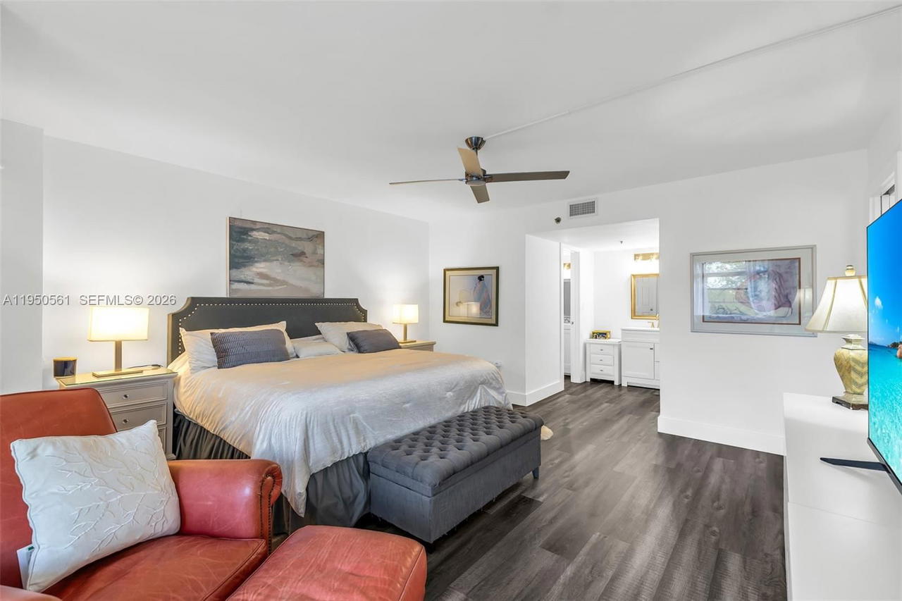 Real estate property located at 3910 Inverrary Blvd #503-B, Broward, 18th Hole At Inverrary Co, Lauderhill, FL