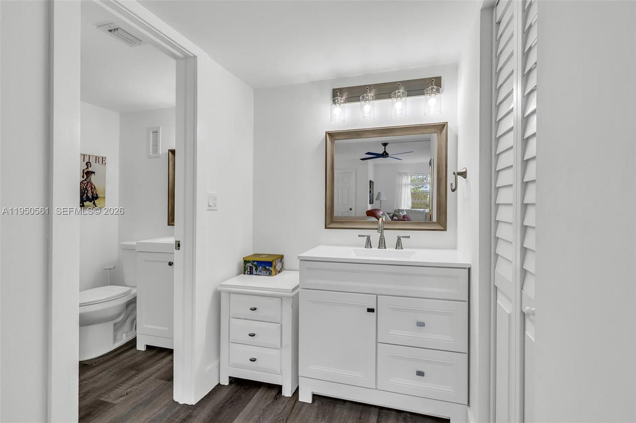 Real estate property located at 3910 Inverrary Blvd #503-B, Broward, 18th Hole At Inverrary Co, Lauderhill, FL
