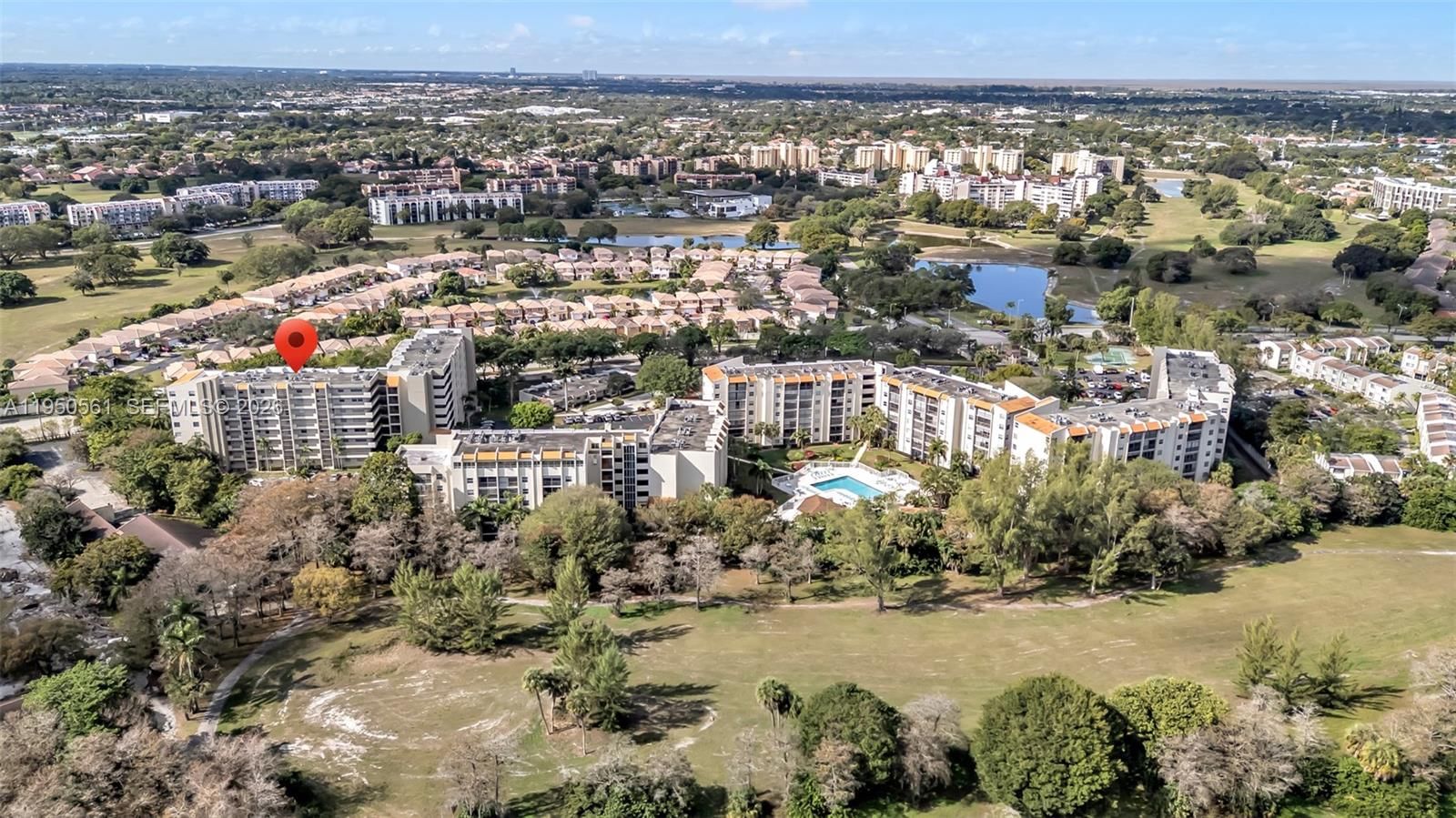 Real estate property located at 3910 Inverrary Blvd #503-B, Broward, 18th Hole At Inverrary Co, Lauderhill, FL