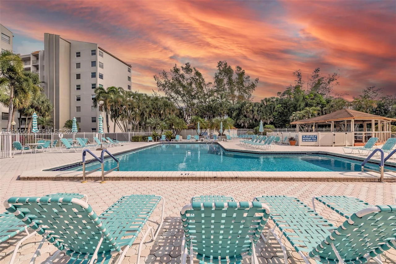 Real estate property located at 3910 Inverrary Blvd #503-B, Broward, 18th Hole At Inverrary Co, Lauderhill, FL