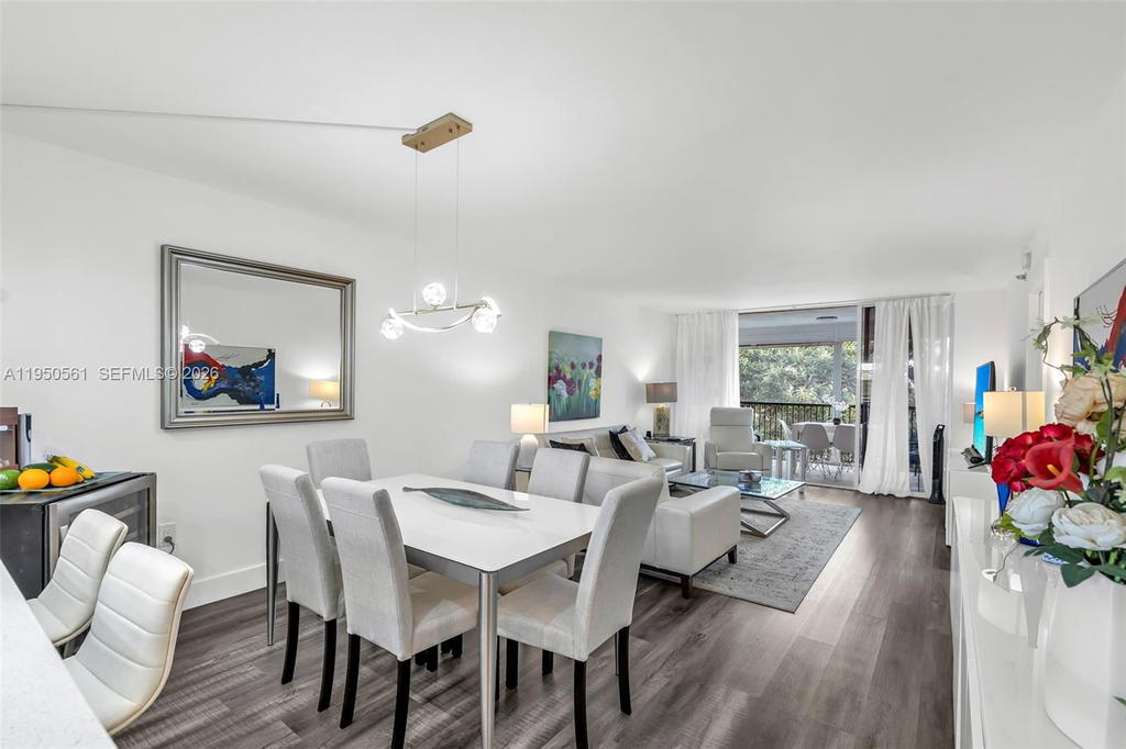 Real estate property located at 3910 Inverrary Blvd #503-B, Broward, 18th Hole At Inverrary Co, Lauderhill, FL