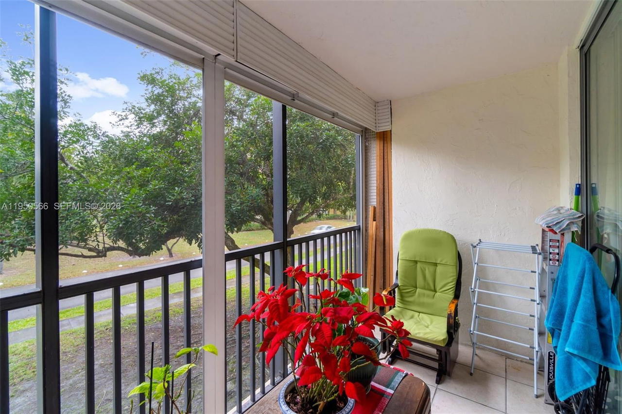 Real estate property located at 7080 Environ Blvd #226, Broward, Condominium 3 Of Environ, Lauderhill, FL