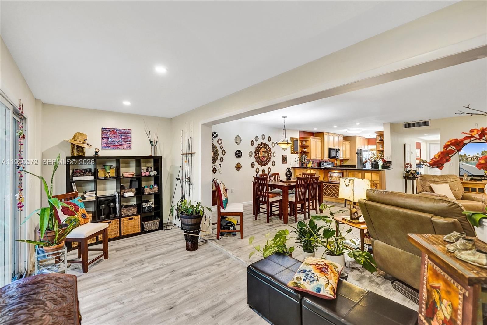 Real estate property located at 3302 Farragut St #5C, Broward, Hollywood Gardens Condomi, Hollywood, FL