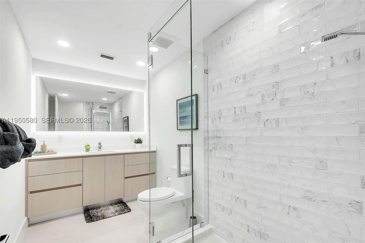 Real estate property located at 1702 Espanola Dr, Miami-dade, Espanola Heights, Miami, FL