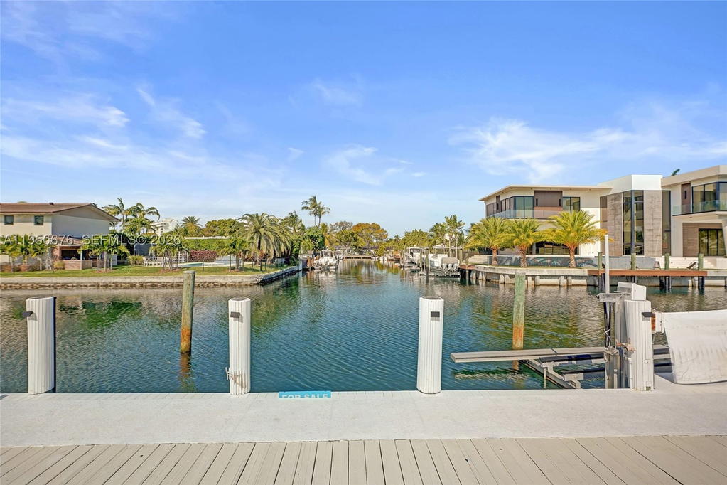 Real estate property located at 1995 Hibiscus Dr, Miami-dade, Keystone Point Sec 2, North Miami, FL