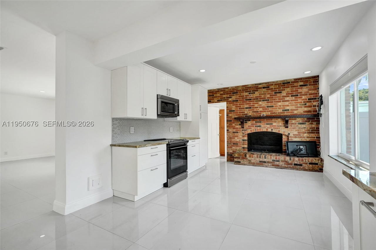 Real estate property located at 1995 Hibiscus Dr, Miami-dade, Keystone Point Sec 2, North Miami, FL
