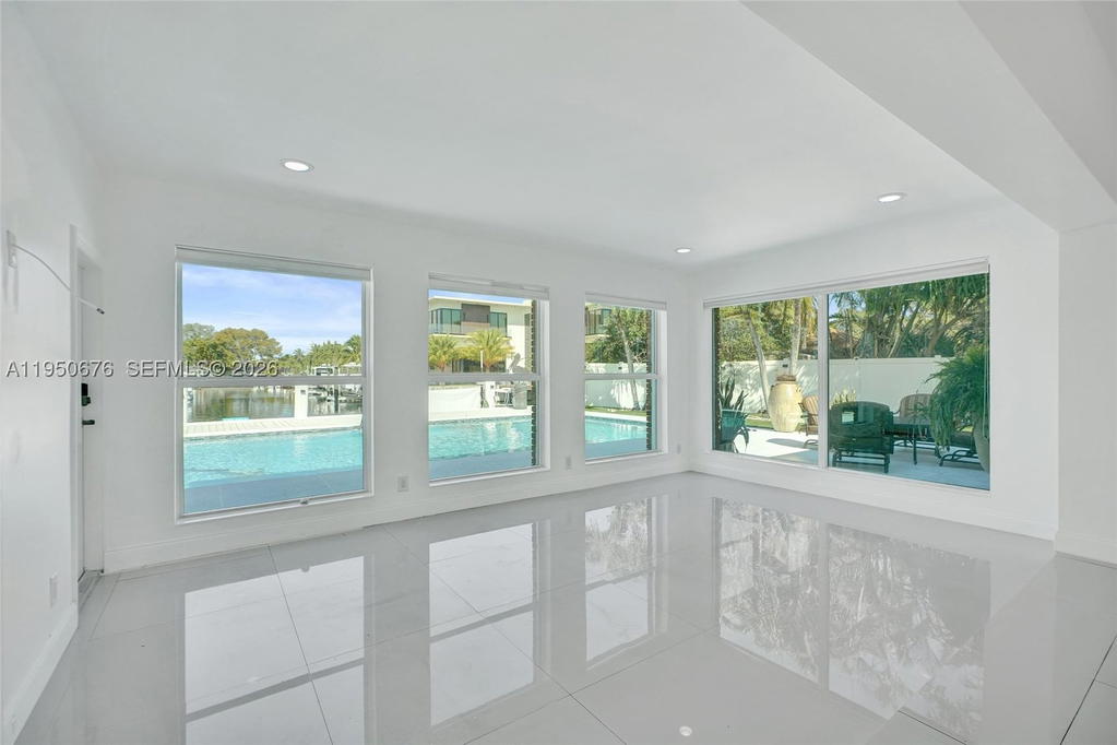 Real estate property located at 1995 Hibiscus Dr, Miami-dade, Keystone Point Sec 2, North Miami, FL