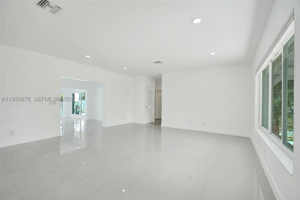 Real estate property located at 1995 Hibiscus Dr, Miami-dade, Keystone Point Sec 2, North Miami, FL