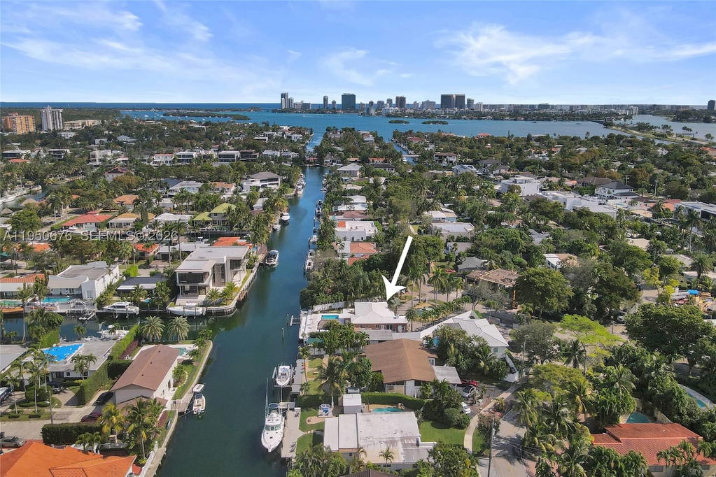 Real estate property located at 1995 Hibiscus Dr, Miami-dade, Keystone Point Sec 2, North Miami, FL