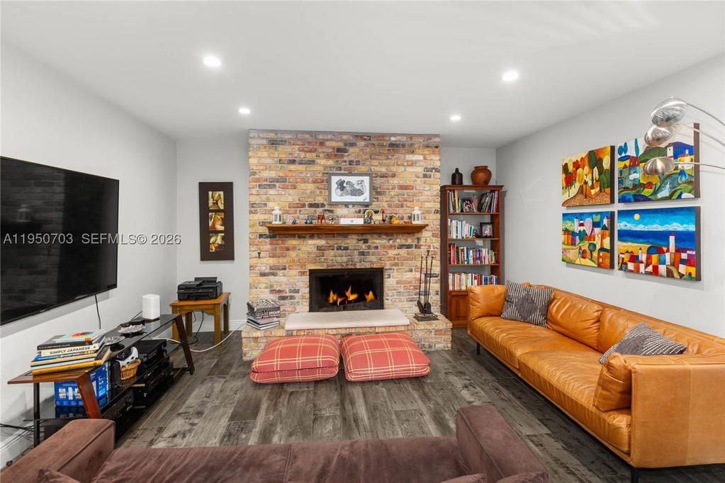 Real estate property located at 6809 Mentone St, Miami-dade, Coral Gables Riviera Sec, Coral Gables, FL