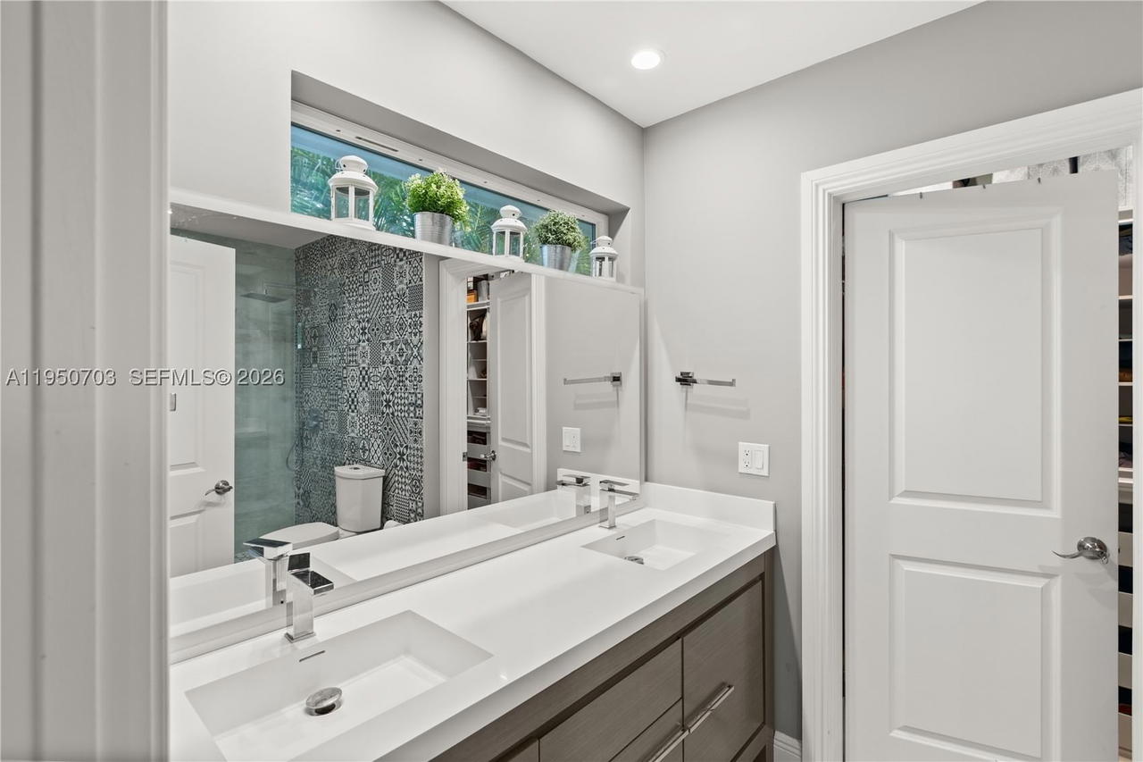 Real estate property located at 6809 Mentone St, Miami-dade, Coral Gables Riviera Sec, Coral Gables, FL