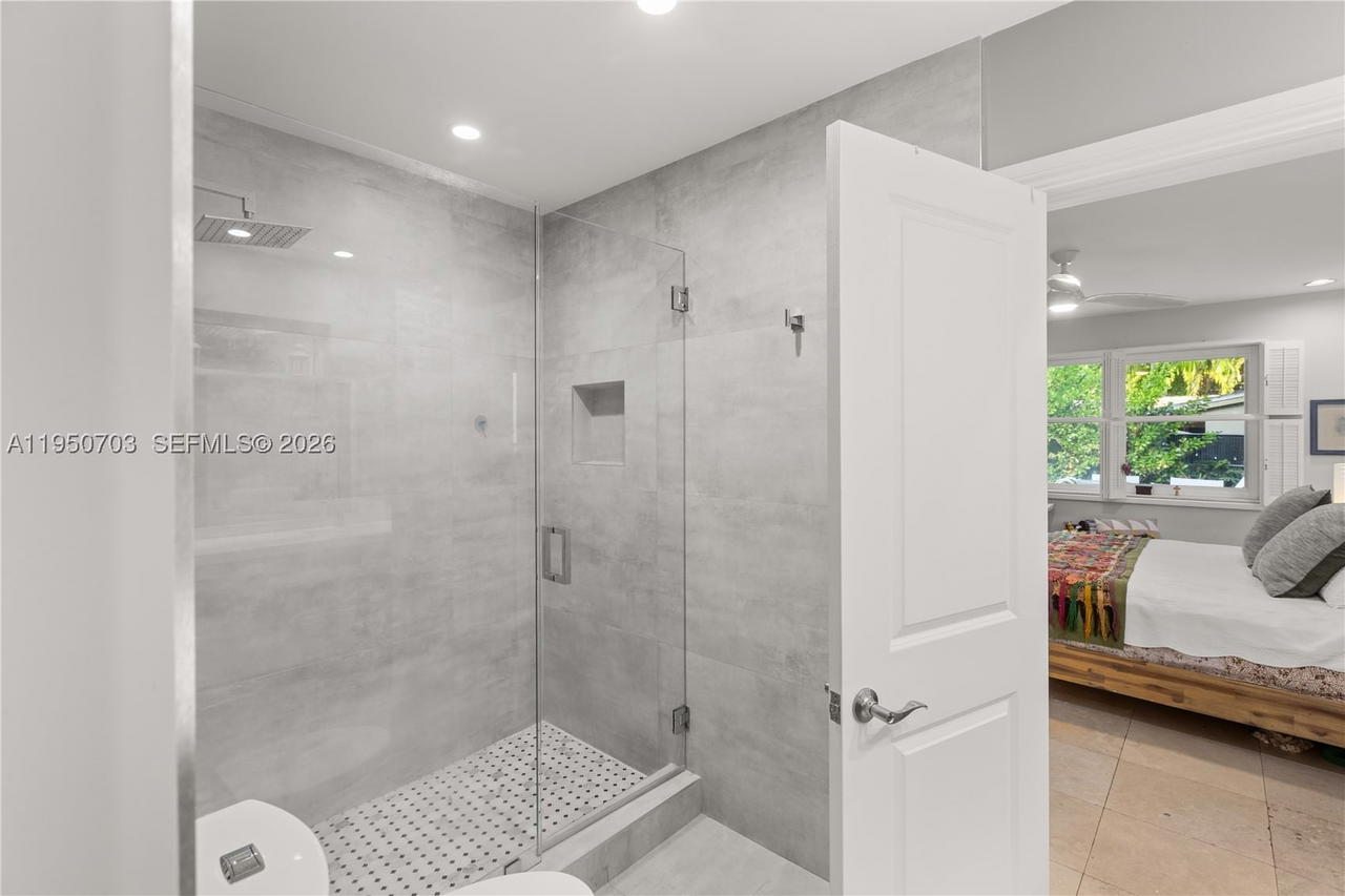 Real estate property located at 6809 Mentone St, Miami-dade, Coral Gables Riviera Sec, Coral Gables, FL