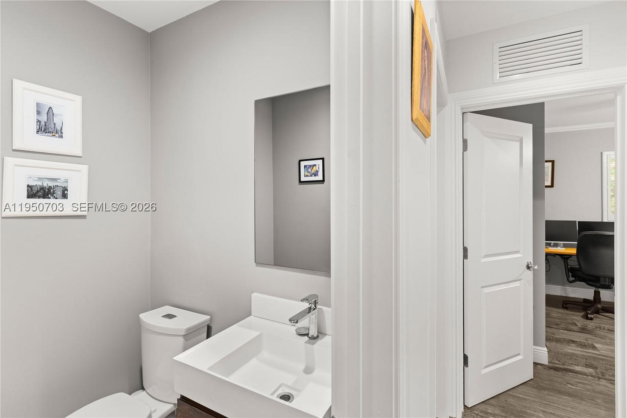Real estate property located at 6809 Mentone St, Miami-dade, Coral Gables Riviera Sec, Coral Gables, FL