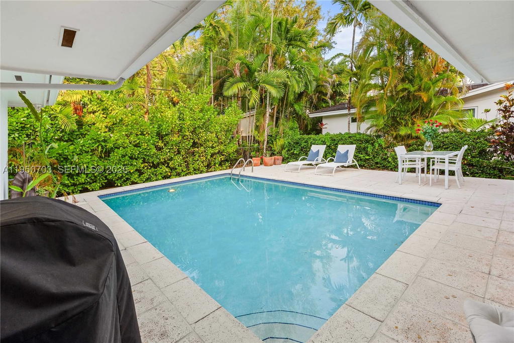 Real estate property located at 6809 Mentone St, Miami-dade, Coral Gables Riviera Sec, Coral Gables, FL