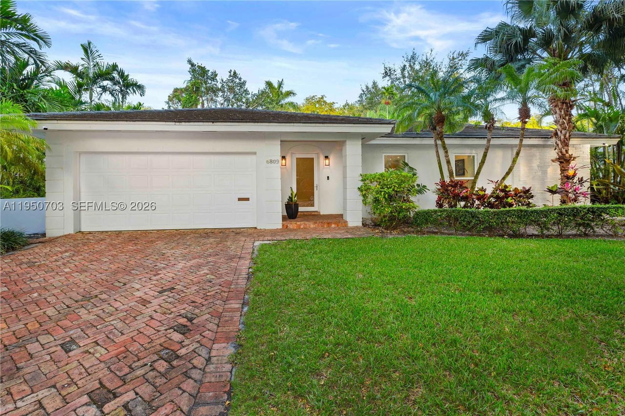 Real estate property located at 6809 Mentone St, Miami-dade, Coral Gables Riviera Sec, Coral Gables, FL