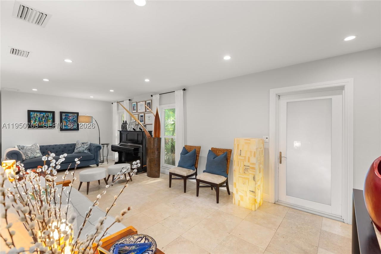 Real estate property located at 6809 Mentone St, Miami-dade, Coral Gables Riviera Sec, Coral Gables, FL