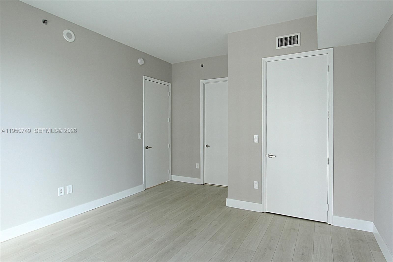 Real estate property located at 500 Brickell Ave #4110, Miami-dade, 500 Brickell East Condo, Miami, FL