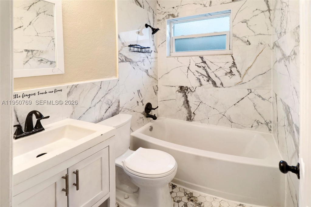 Real estate property located at 6120 19th St, Broward, Fort Lauderdale Truck Far, North Lauderdale, FL