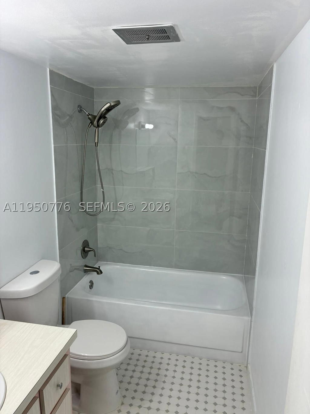 Real estate property located at 1450 191st St #205, Miami-dade, Sixth Horizons Condo, Miami, FL