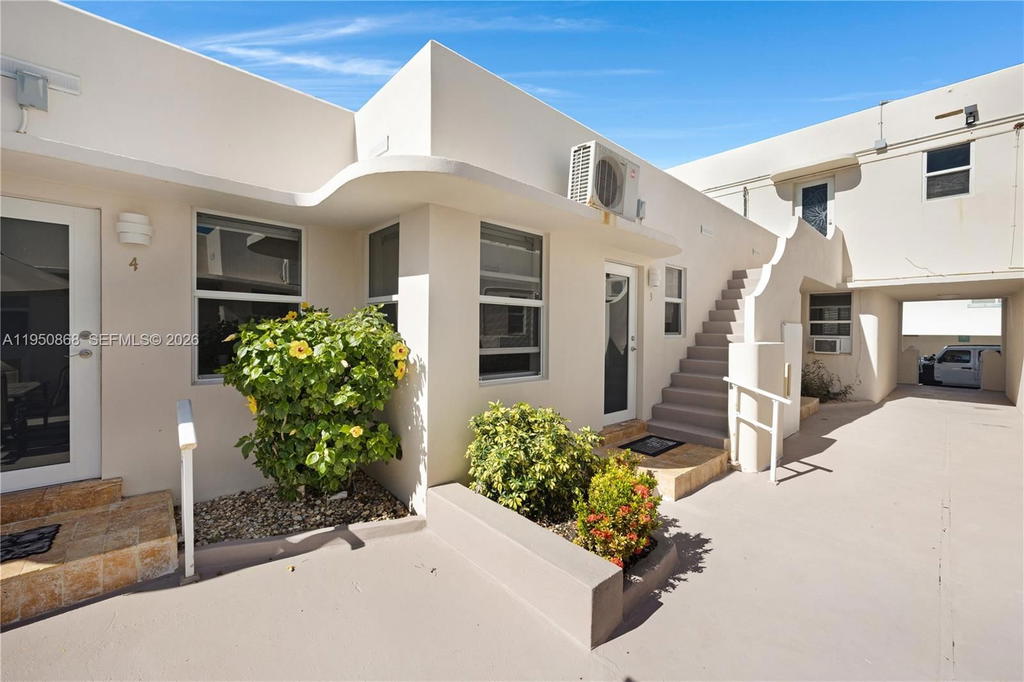 Real estate property located at 320 New York St, Broward, Hollywood, FL