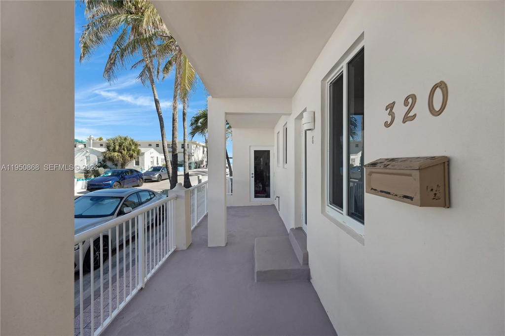 Real estate property located at 320 New York St, Broward, Hollywood, FL