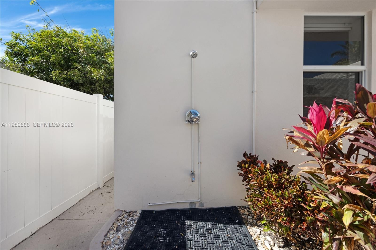 Real estate property located at 320 New York St, Broward, Hollywood, FL