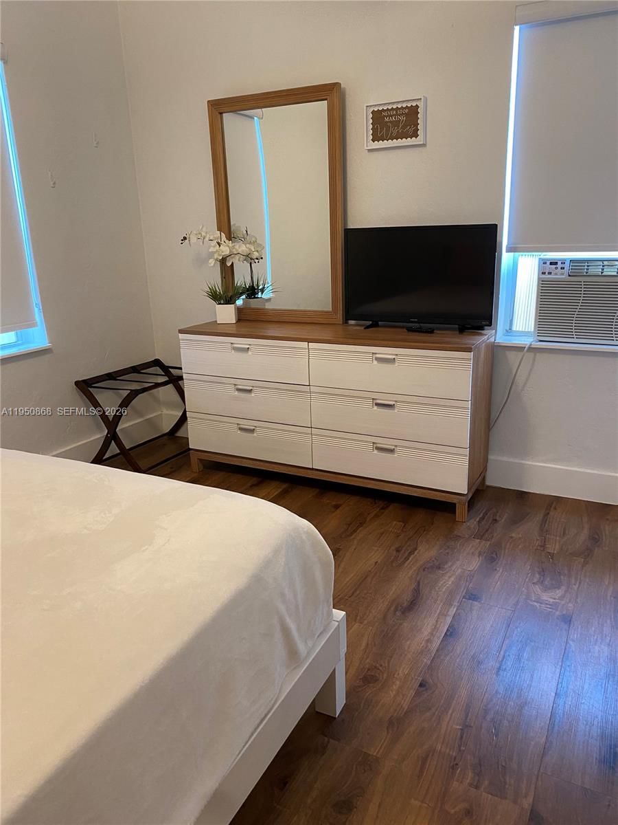 Real estate property located at 320 New York St, Broward, Hollywood, FL