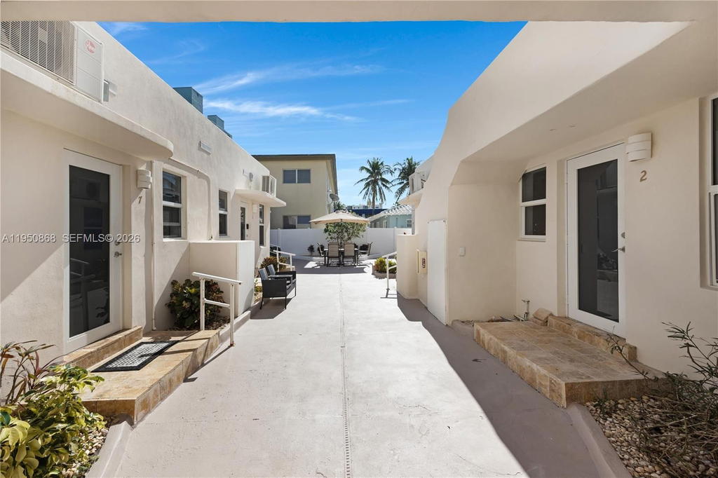Real estate property located at 320 New York St, Broward, Hollywood, FL
