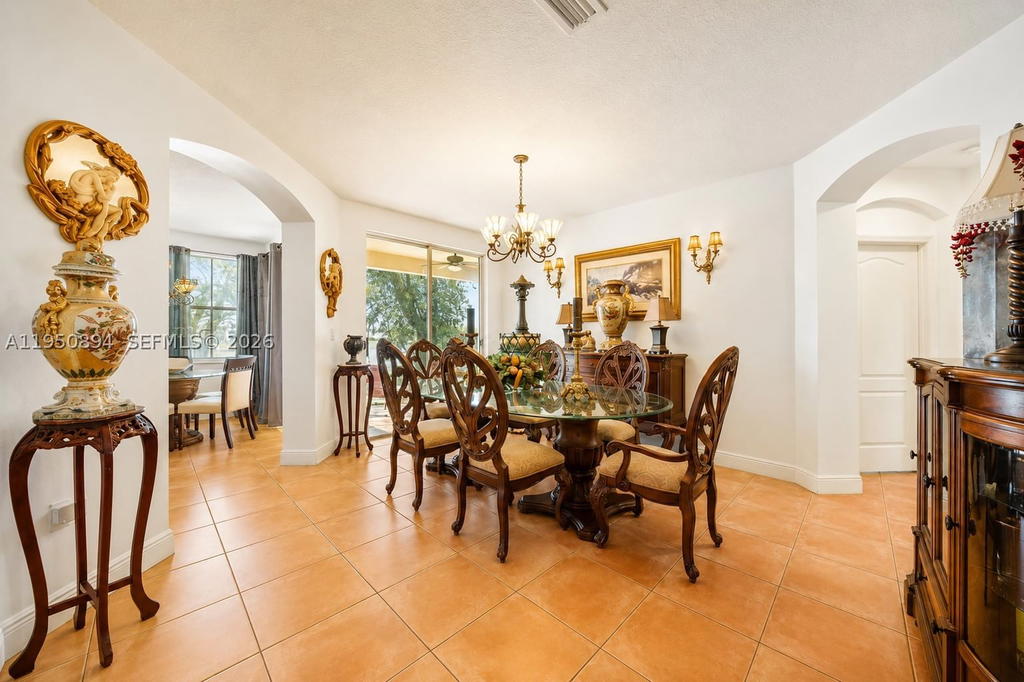 Real estate property located at 16062 43rd Ter, Miami-dade, Park Lakes Sec 1, Miami, FL