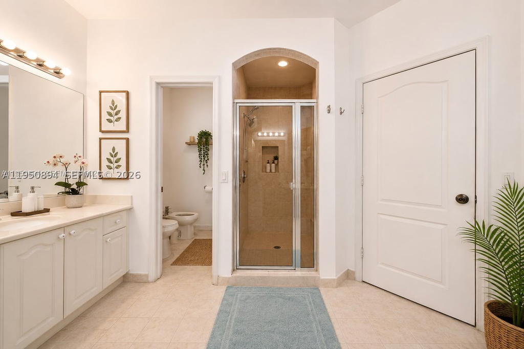 Real estate property located at 16062 43rd Ter, Miami-dade, Park Lakes Sec 1, Miami, FL