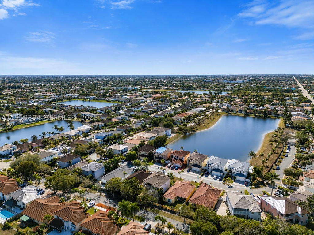 Real estate property located at 16062 43rd Ter, Miami-dade, Park Lakes Sec 1, Miami, FL