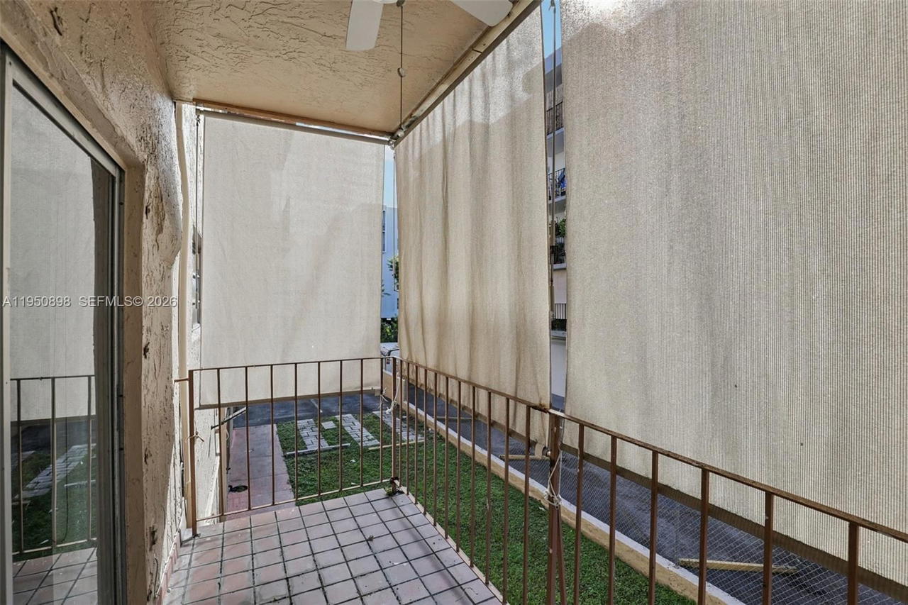 Real estate property located at 1630 46th St #208F, Miami-dade, Silver Spring Tower Condo, Hialeah, FL